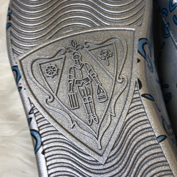 Gucci Silver and Blue Sneakers - Picture 5 of 11
